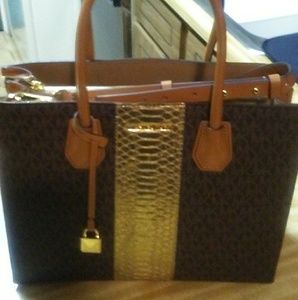 Michael kors tote bag